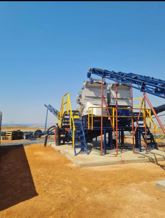 Screening plant erected on a newly prepared site